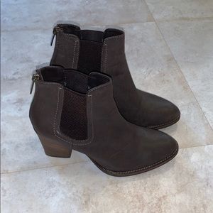Brand New Aquatalia Brown Booties